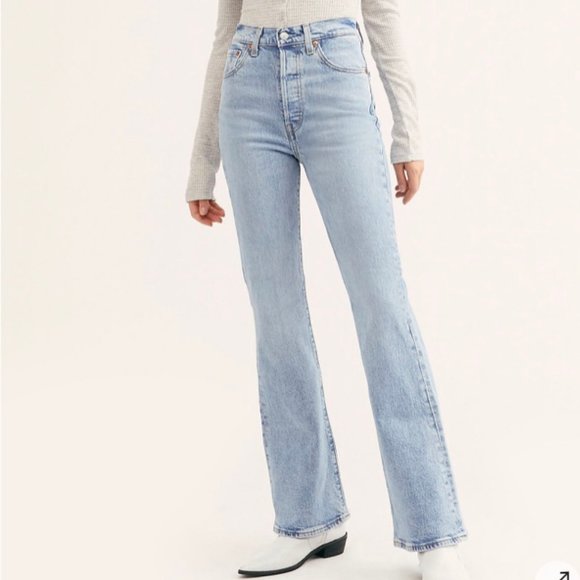 Levi’s Ribcage Jeans - Picture 1 of 9